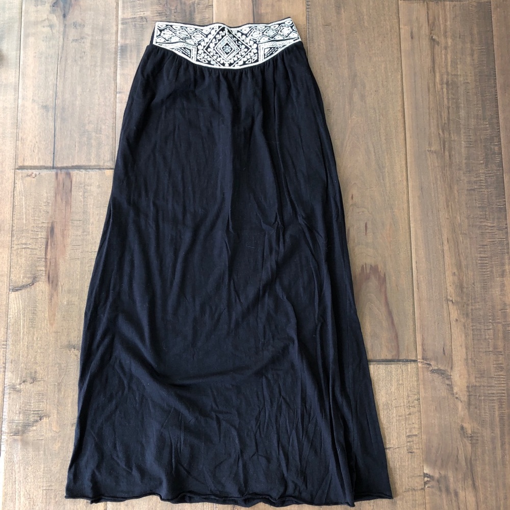 ⚫️American Eagle Maxi Skirt